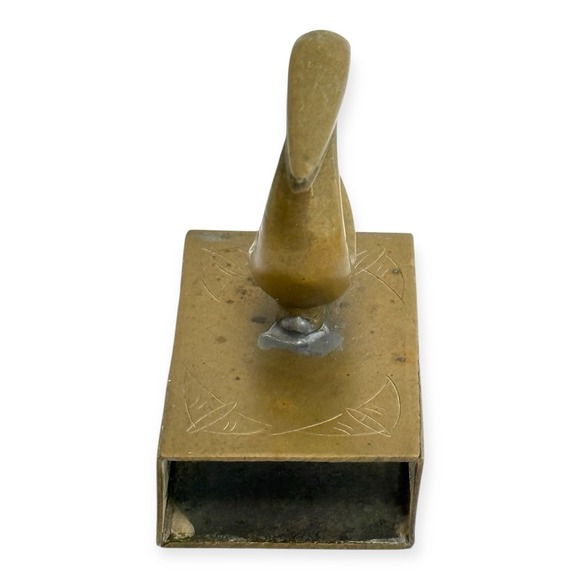 Vintage Brass Pelican Matchbox Holder Safe Mid-Century Desk Lounge Accessory - Picture 2 of 12